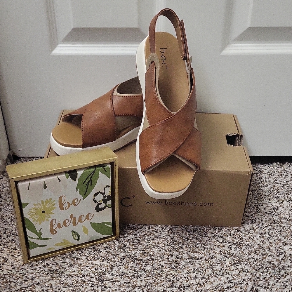 BOC- MATTIE  Women's Dark Tan Sandals